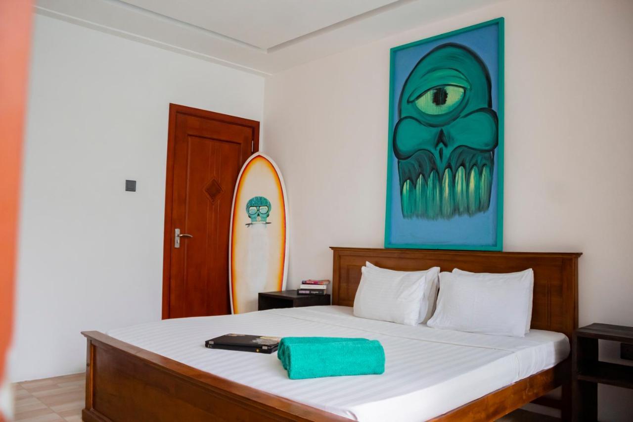 Hostel Surf & Party Weligama Exterior foto